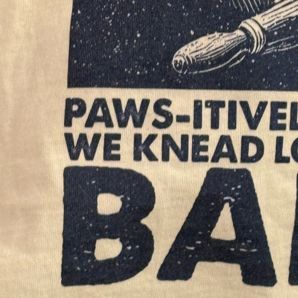 NEW:  Kitty Biscuits Bakery Graphic T-Shirt Size M - Picture 3 of 8